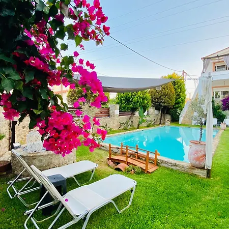 Despoina's Maisonette At Rafaella Holiday home
