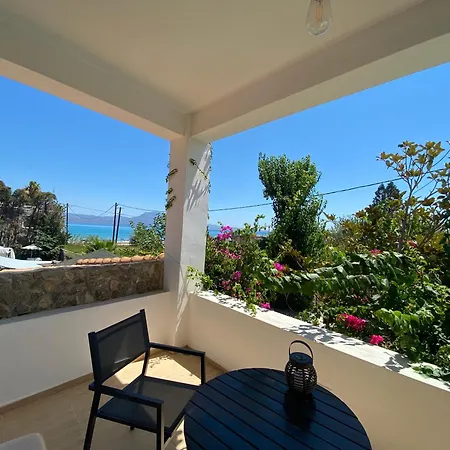 Despoina's Maisonette At Rafaella Hébergement de vacances *