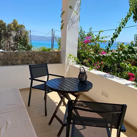 Despoina's Maisonette At Rafaella Nyaraló