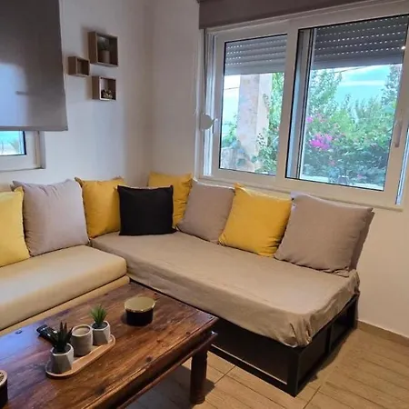 Despoina's Maisonette At Rafaella