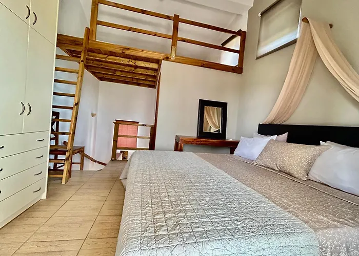 Casa de Férias Despoina's Maisonette At Rafaella Kokkónion